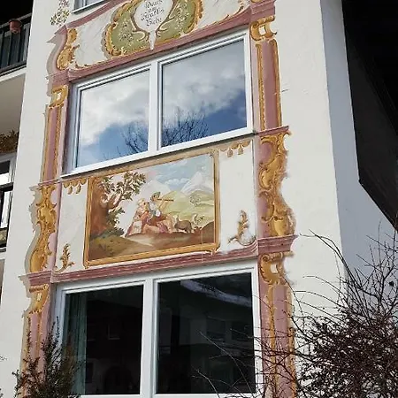 Am Frassl's Biche Garmisch-Partenkirchen